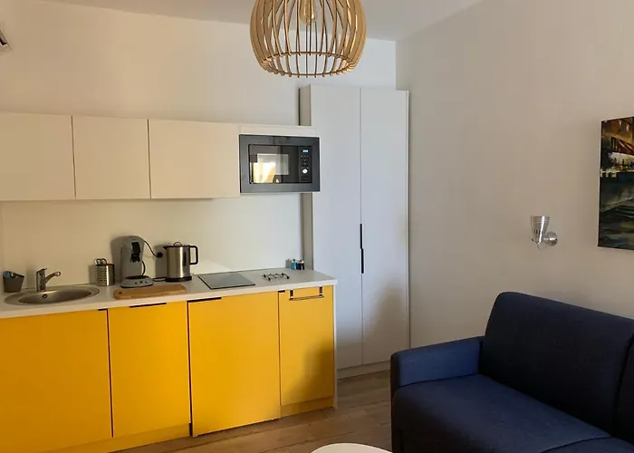 Apartment Terrasse Rue Pietonne