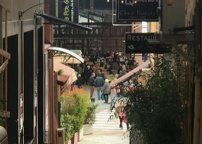 Terrasse Rue Piétonne Appartement Ajaccio (Corsica)