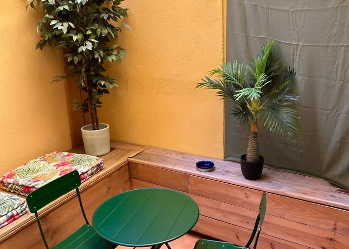 Terrasse Rue Piétonne * Ajaccio (Corsica)